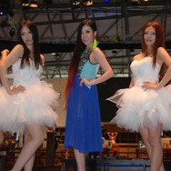 【China Joy 2013】上海で熱いゲームショウが開幕！ずらり並んだ美女軍団にサービス！サービス！