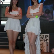 【China Joy 2013】上海で熱いゲームショウが開幕！ずらり並んだ美女軍団にサービス！サービス！