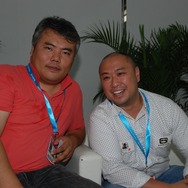 Haozhi Chen氏（左）とEric Tan氏（右）のツーショット