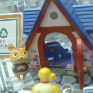 【ワンフェス2013夏】小さいながらも細かく再現『とびだせ どうぶつの森』お家&家具コレクション