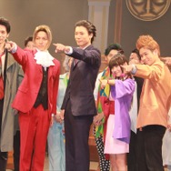 事件の影には矢張とオバチャン？！トノサマンによる大立ち回りや法廷バトルも披露された舞台「逆転裁判 ～逆転のスポットライト～」ゲネプロ公演