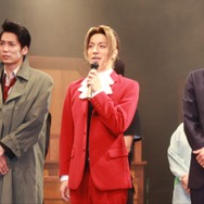 事件の影には矢張とオバチャン？！トノサマンによる大立ち回りや法廷バトルも披露された舞台「逆転裁判 ～逆転のスポットライト～」ゲネプロ公演