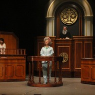 舞台「逆転裁判 ～逆転のスポットライト～」ゲネプロ公演のフォトレポートをお届け