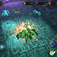 クモはHPがゼロになると、緑色に変化。毒液をまき散らしながら爆発します。