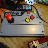 ファミコン用のアーケードスティック