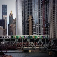 ルイージがシカゴの街を走る電車をジャック!Wii U『New スーパールイージU』発売記念で