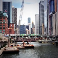 ルイージがシカゴの街を走る電車をジャック!Wii U『New スーパールイージU』発売記念で