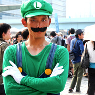 コミックマーケット84のコスプレ広場をフォトレポート