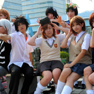 コミックマーケット84のコスプレ広場をフォトレポート