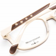 テンプルの肉球がさりげなくかわいい!