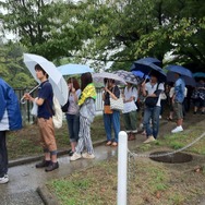 【京まふ2013】開催初日、雨が降る中多くのファンが朝早くから長蛇の列