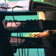 シンセだけでも195鍵盤あります