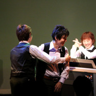 手拍子が響くなか、奏者がドンドン入れ替わる！