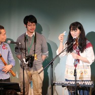 くじではサイン入りのリードがプレゼントされました