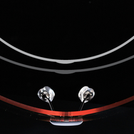 6ベースのカーブが生み出した一枚レンズが最高のフィット感を実現