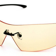 まるで一本の線の様な細いテンプルが特徴的な「LINEAR（リニア）」