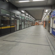 予約販売のみということもあり、それほどの盛り上がりはない様子