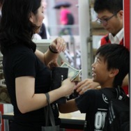 嬉しくて仕方がないという様子