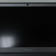 画面暗転状態では照明などが映りこむが、自分の顔などはさほど目立たない