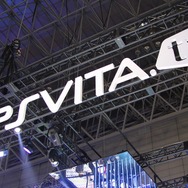 【東京ゲームショウ2013】SONYのロゴが輝く、PS Vita TV本体