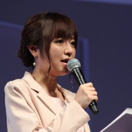 司会はアナウンサーの紺野あさ美さん