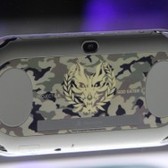 【東京ゲームショウ2013】薄く、そして軽く、ポップに、新型PS Vitaをチェックに