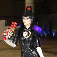 【東京ゲームショウ】アニメ化記念にベヨ姉さん降臨！写真集はこちら