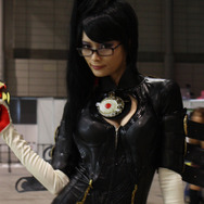 【東京ゲームショウ】アニメ化記念にベヨ姉さん降臨！写真集はこちら