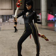 【東京ゲームショウ】アニメ化記念にベヨ姉さん降臨！写真集はこちら