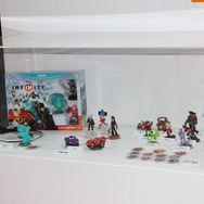 マイクが歯の矯正をしてる!