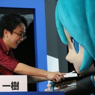 【東京ゲームショウ2013】ミクさんへの愛が止まらない!…ミクさんからの愛も止まらない!?爆笑の『初音ミク Project mirai 2』『初音ミク -Project DIVA- F 2nd』 ステージレポ