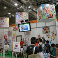 【東京ゲームショウ2013】コナミが大半を占めるファミリーコーナー、『オレカバトル』×食の花道のコラボメニューが美味しそう