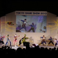【東京ゲームショウ2013】一般公開初日のコスプレイベント「Cosplay Collection Night @ TGS」レポート