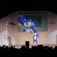 【東京ゲームショウ2013】一般公開初日のコスプレイベント「Cosplay Collection Night @ TGS」レポート