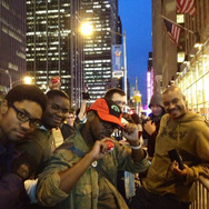 ポケモングッズでクールに決めてます