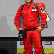 開発担当者でありながら、紙面やイベントで本作の解説を行うエンジニアよしとくんも登場