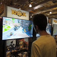 残念ながらPS4本体と接続しているところは確認出来なかった