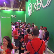 導線がめちゃくちゃであちらこちらに行列が