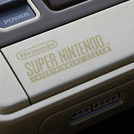 海外ユーザー、ゼルダ仕様&ゴールドカラーのカスタムスーパーファミコンを公開