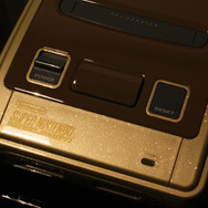 海外ユーザー、ゼルダ仕様&ゴールドカラーのカスタムスーパーファミコンを公開