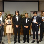 岸田メルや加隈亜衣も登壇した「ガスト創立20周年記念発表会」にて『エスカ&ロジーのアトリエ』のTVアニメ化が発表