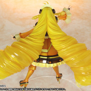 驚きのボリュームで圧倒的な存在感を放つ「ビビッド・イエロー」がPVCフィギュアで登場