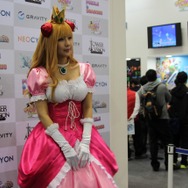 【G-STAR 2013】『パズドラ』や『ケリ姫スイーツ』で盛り上がっていたNEOCYONブースをコンパニオンと共に紹介 ― 『ロードラ』に期待の声も