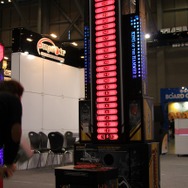 【G-STAR 2013】オンラインゲームだけじゃない!パンチングマシンなどのエレメカや、4Dを体験できる巨大アミューズメントマシンも出展