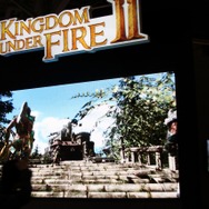 【G-STAR 2013】PS4版の開発も進められている『キングダムアンダーファイア2』プレイインプレッション ― システムはMMORPG＋ACT＋RTS