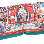 「初音ミク　プレミアムクリスマスジャンボクッション」