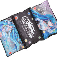 「レーシングミク2012　プレミアム折りたたみクッション」