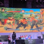 世界最大級のe-SportsイベントWCG 2013レポート ― 『スパIV AE』でふ～ど選手が優勝！