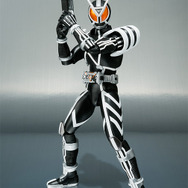 「仮面ライダー555」ファイズ、カイザ、そして「デルタ」がS.H.Figuartsで集結