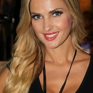 【2013年末企画】編集部が2013年に撮影した世界中のコンパニオン&コスプレイヤー写真を一挙公開